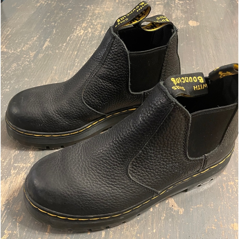 Doc Martens AirWair w/ bouncing soles steel-toed boots. Excellent condition!!!